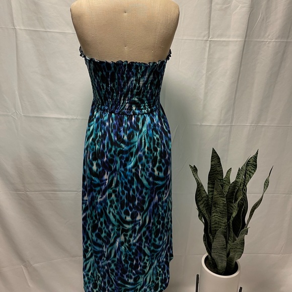 Smocked high low dress - Picture 2 of 7